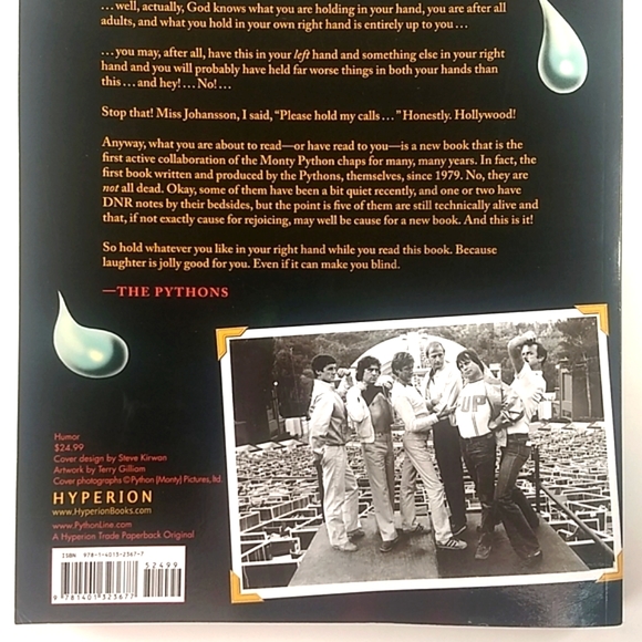 Monty Python LIVE Softcover Book 2009 - Picture 5 of 17